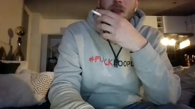 Snapshot of lololaland chatting on January 9, 2026, 2:29 am lololaland online show from January 9, 2026, 2:29 am