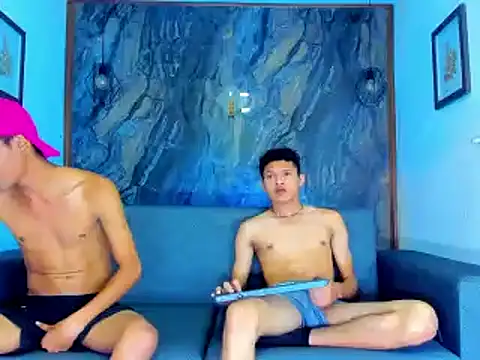 robertsmith 1 online show from December 5, 2024, 9:33 pm