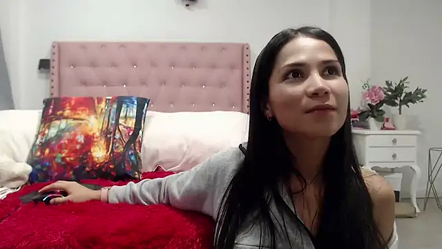 Snapshot of kimberlyshantal chatting on January 22, 2025, 12:27 am kimberlyshantal online show from January 22, 2025, 12:27 am