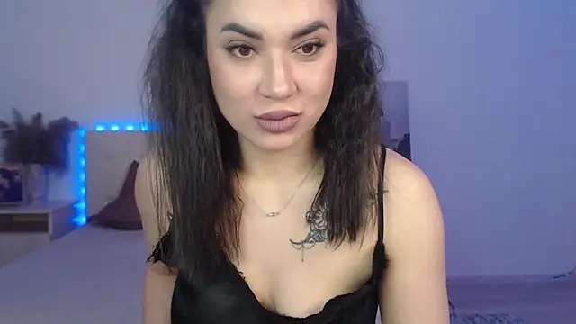 RoxannePure online show from February 16, 2026, 4:22 am