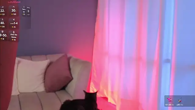 BrookeMiller online show from September 18, 2025, 7:06 pm