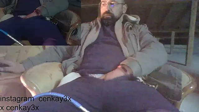 masculine bear daddy online show from February 18, 2025, 7:09 pm