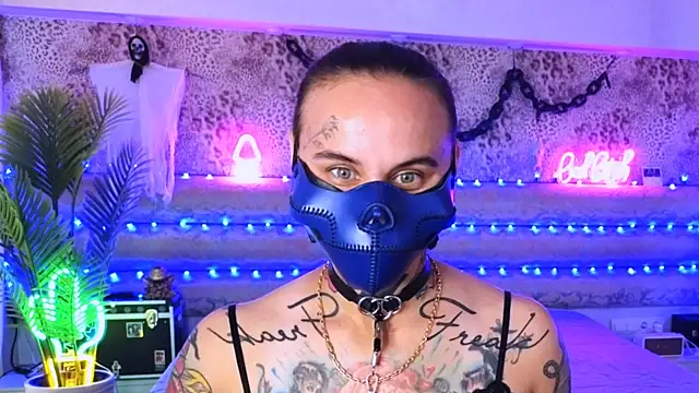 Cool Freak  online show from September 13, 2025, 10:15 am