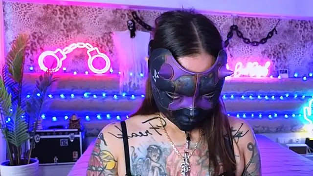 Cool Freak  online show from October 16, 2025, 10:34 am