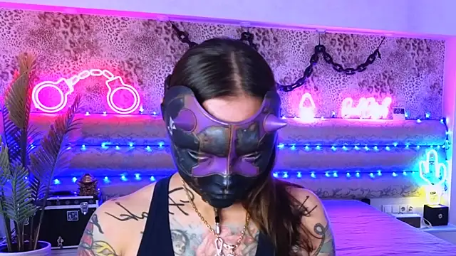 Cool Freak  online show from October 6, 2025, 10:27 am