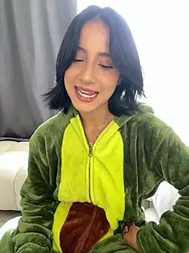 Ale Lewis online show from February 14, 2025, 8:37 pm