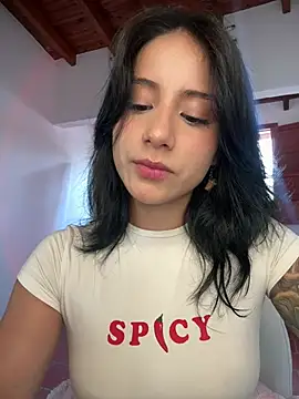 Ale Lewis online show from April 7, 2026, 10:00 pm