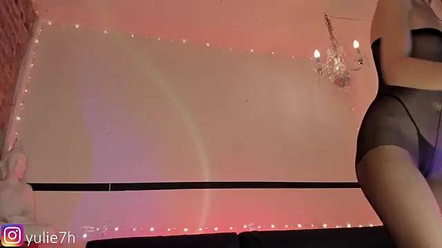  Jessy Moon  online show from February 21, 2025, 10:59 pm