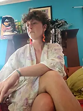 mossy kiss online show from September 15, 2025, 8:42 pm