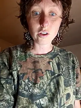 mossy kiss online show from February 10, 2026, 11:04 pm