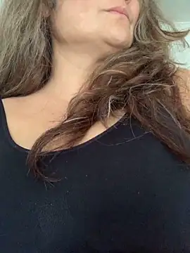 Snapshot of gabiTetas chatting on March 19, 2025, 8:00 pm gabiTetas online show from March 19, 2025, 8:00 pm