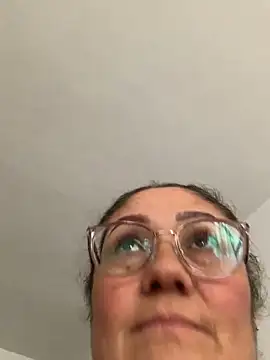 Snapshot of gabiTetas chatting on December 11, 2024, 9:12 pm gabiTetas online show from December 11, 2024, 9:12 pm