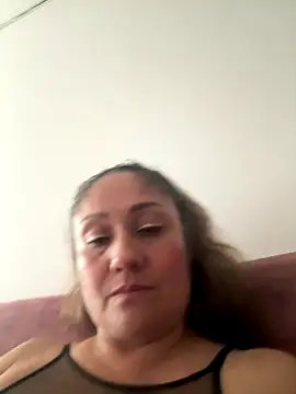 Snapshot of gabiTetas chatting on October 1, 2025, 8:02 pm gabiTetas online show from October 1, 2025, 8:02 pm