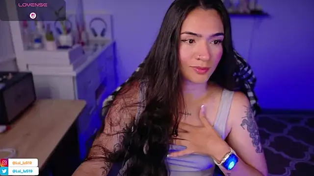 Snapshot of ImLui_lu chatting on November 19, 2025, 2:00 am ImLui lu online show from November 19, 2025, 2:00 am