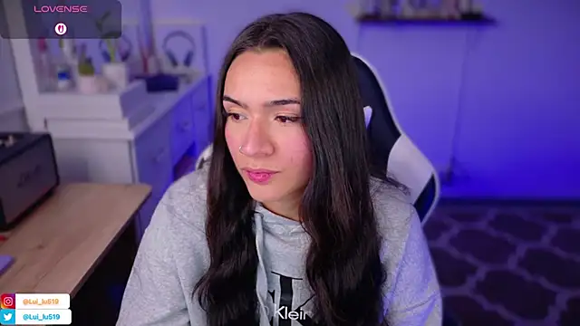 Snapshot of ImLui_lu chatting on November 13, 2025, 10:13 pm ImLui lu online show from November 13, 2025, 10:13 pm