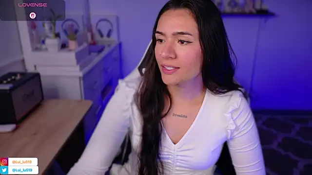 Snapshot of ImLui_lu chatting on November 20, 2025, 10:31 pm ImLui lu online show from November 20, 2025, 10:31 pm