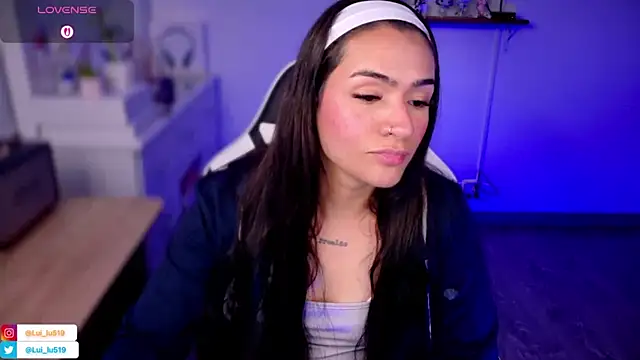 Snapshot of ImLui_lu chatting on October 23, 2025, 8:18 pm ImLui lu online show from October 23, 2025, 8:18 pm