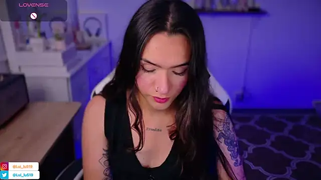 Snapshot of ImLui_lu chatting on November 27, 2025, 1:50 am ImLui lu online show from November 27, 2025, 1:50 am