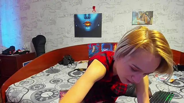 KagamiTayga online show from March 16, 2025, 8:32 am