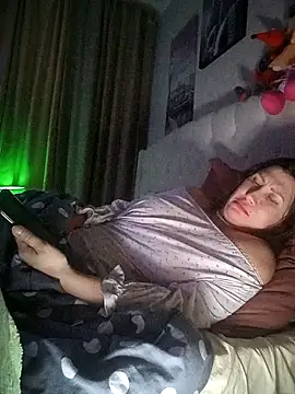 Snapshot of ROXOLANAA_SEXY chatting on November 23, 2025, 1:04 am ROXOLANAA SEXY online show from November 23, 2025, 1:04 am