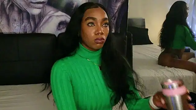 Snapshot of emely_brandon chatting on February 26, 2026, 11:16 pm emely brandon online show from February 26, 2026, 11:16 pm