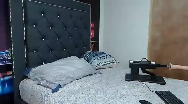 Sara castillo1 online show from March 6, 2025, 2:41 am