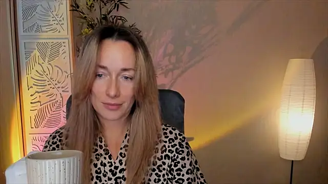 RebeccaMartinez online show from February 9, 2026, 12:14 pm