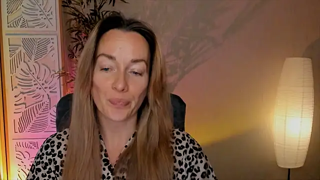 RebeccaMartinez online show from February 7, 2026, 6:54 am