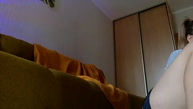 RebeccaMartinez online show from March 7, 2025, 5:29 am