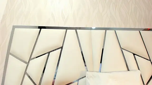 kimberly7  online show from November 5, 2025, 11:35 am