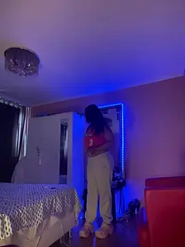 sophiahot thick online show from September 17, 2025, 11:01 am