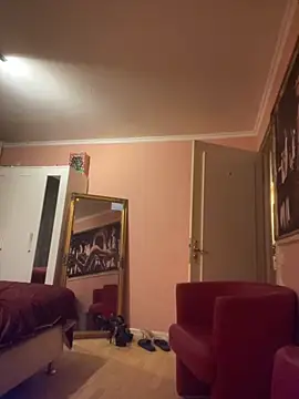 sophiahot thick online show from October 17, 2025, 8:32 pm