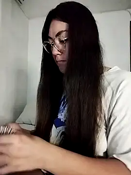 Snapshot of katha_steele_ chatting on February 12, 2025, 10:24 am katha steele online show from February 12, 2025, 10:24 am
