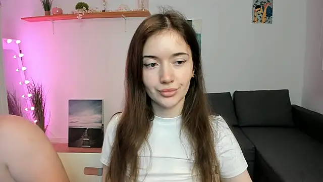 PollyFlame online show from October 19, 2025, 12:02 am