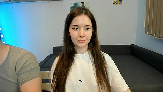 Snapshot of PollyFlame chatting on June 11, 2026, 8:06 pm PollyFlame online show from June 11, 2026, 8:06 pm