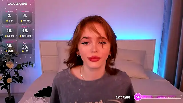 Snapshot of Phoenix_Margo chatting on February 13, 2025, 2:45 am Phoenix Margo online show from February 13, 2025, 2:45 am