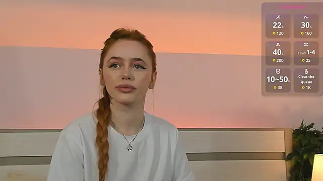 Phoenix Margo online show from November 4, 2025, 3:43 am