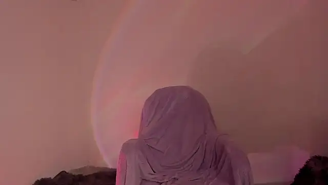 Snapshot of _lh_ chatting on October 2, 2025, 2:20 pm lh online show from October 2, 2025, 2:20 pm