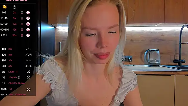 Olivia Bells online show from June 3, 2026, 9:08 pm