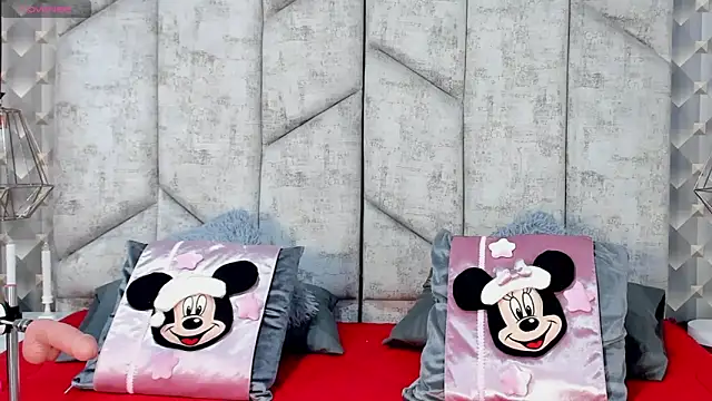 NiicolleMiller online show from November 23, 2025, 10:36 am