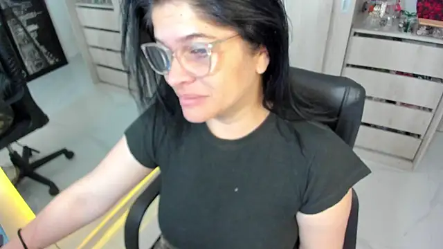 BellaFlaming online show from May 29, 2026, 10:54 am