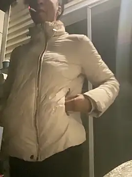 Iceblanca online show from March 8, 2025, 12:11 am