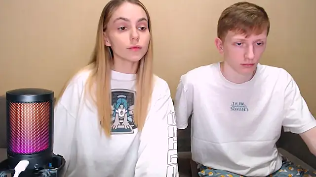 Snapshot of juliaanddima chatting on February 5, 2026, 9:27 am juliaanddima online show from February 5, 2026, 9:27 am