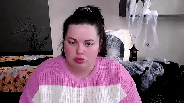 Snapshot of Emily_Mo chatting on October 30, 2025, 6:23 am Emily Mo online show from October 30, 2025, 6:23 am