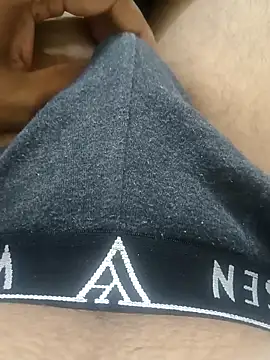 divi5555 online show from October 5, 2025, 10:17 am