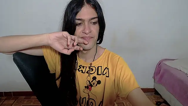 sweet1Girl online show from July 1, 2026, 2:06 pm