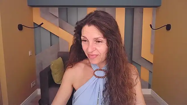 Snapshot of EllaLong chatting on July 2, 2026, 11:27 am EllaLong online show from July 2, 2026, 11:27 am
