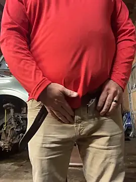 Snapshot of mrscum4u chatting on November 30, 2025, 9:04 pm mrscum4u online show from November 30, 2025, 9:04 pm