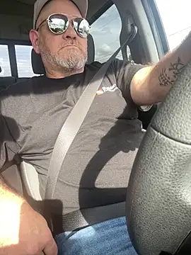 Snapshot of mrscum4u chatting on April 2, 2026, 9:10 pm mrscum4u online show from April 2, 2026, 9:10 pm