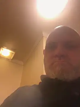 Snapshot of mrscum4u chatting on October 24, 2025, 4:11 am mrscum4u online show from October 24, 2025, 4:11 am